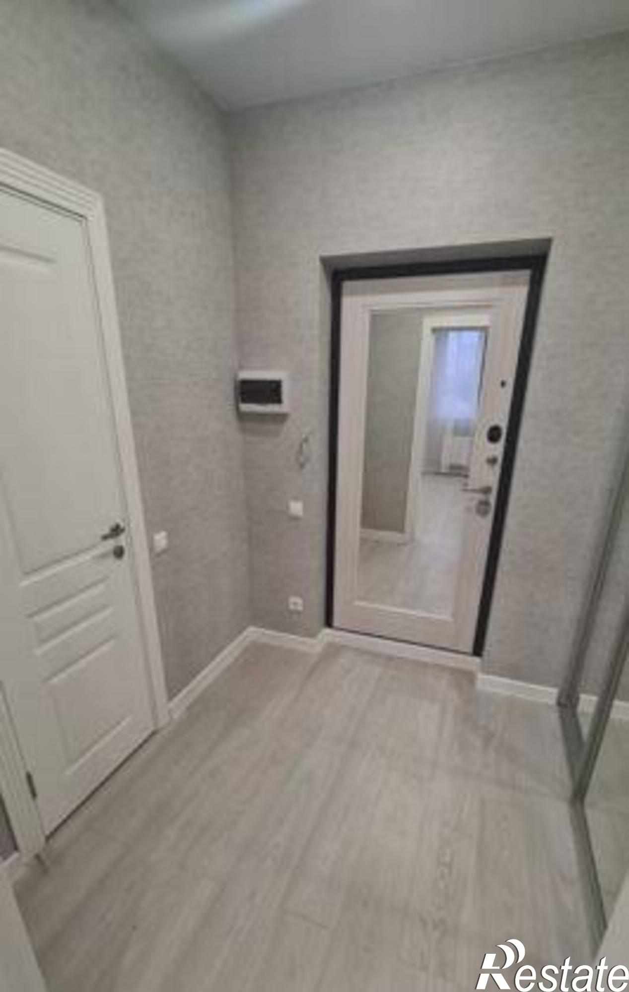 Купить квартиру за 3 750 000 рублей на Таврическая улица, 4