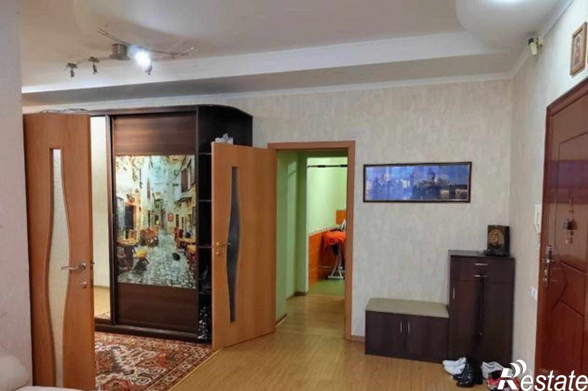 Купить квартиру за 5 700 000 рублей на улица Малиновского, 74/68