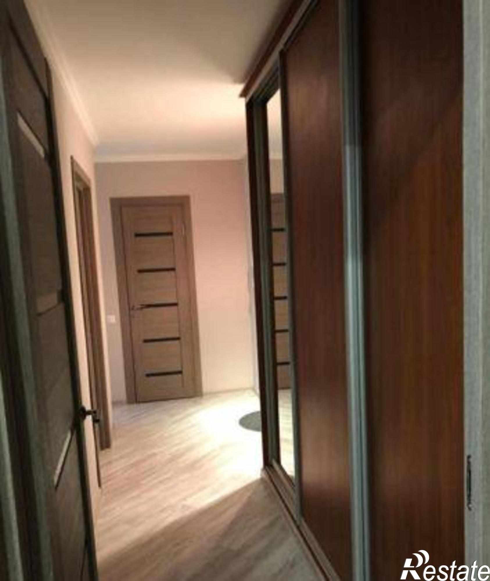 Купить квартиру за 7 050 000 рублей на Кировский проспект, 75
