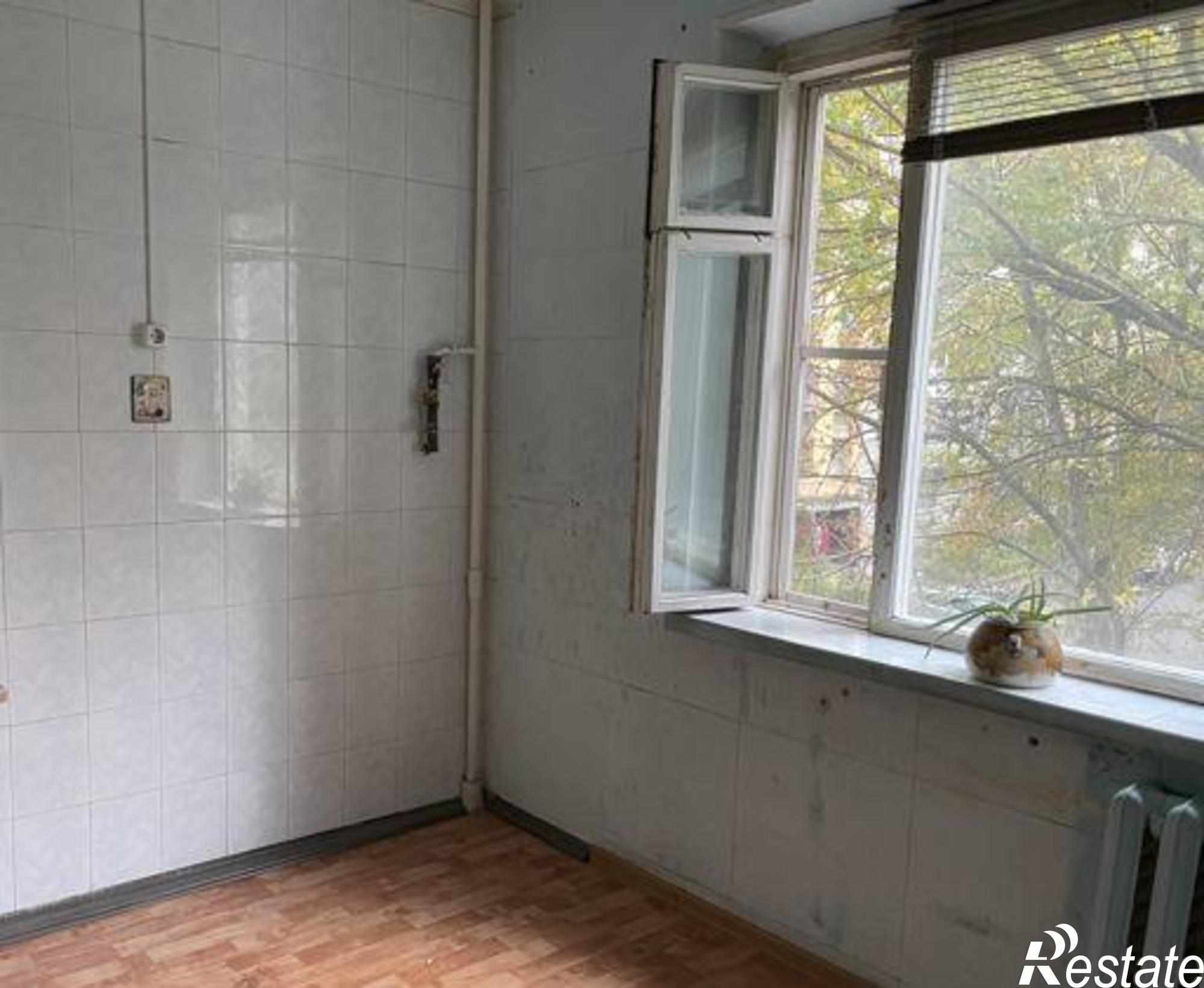 Купить квартиру за 2 400 000 рублей на улица Жмайлова, 13