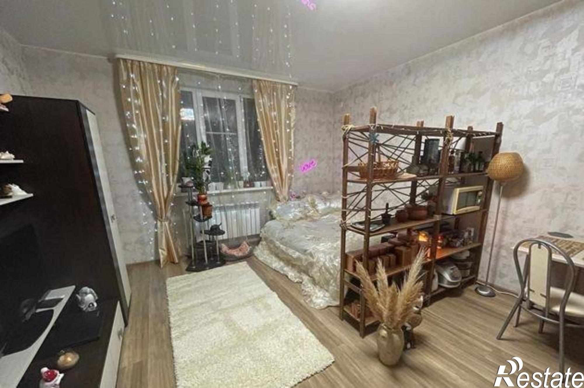 Купить квартиру за 2 350 000 рублей на Вятская улица, 37А