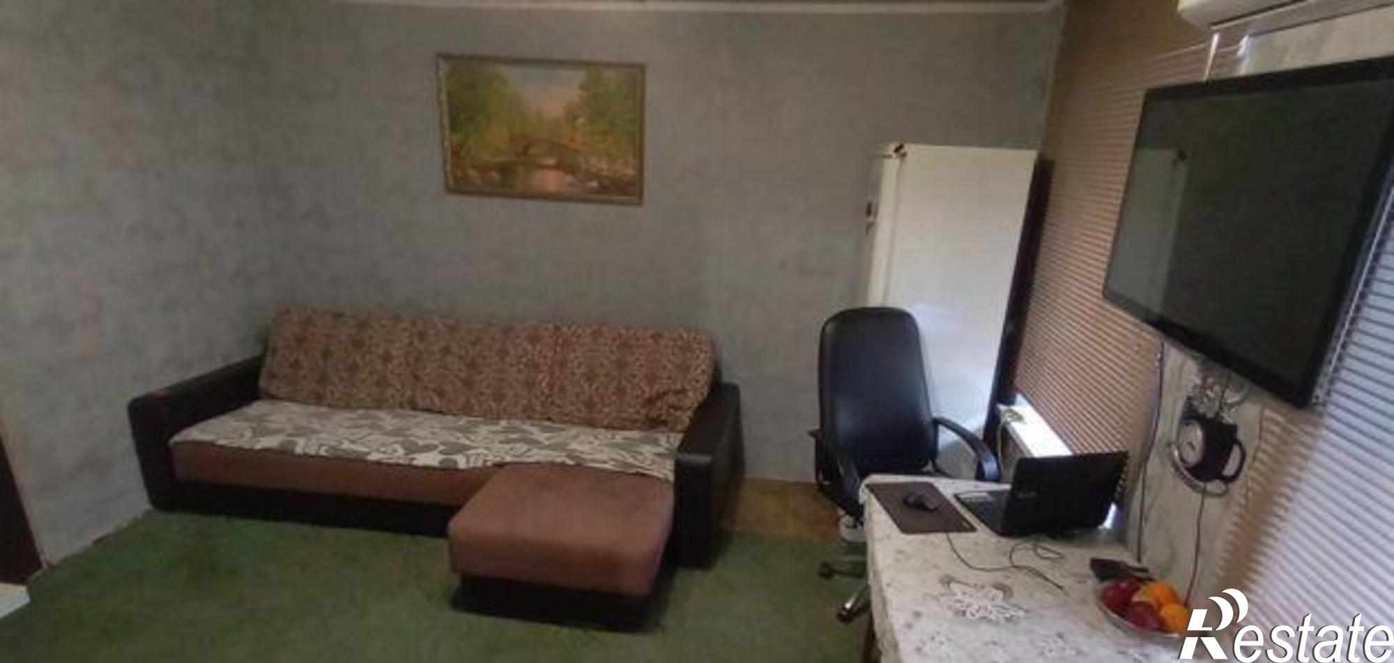 Купить квартиру за 2 350 000 рублей на улица 11-я Линия, 51/65