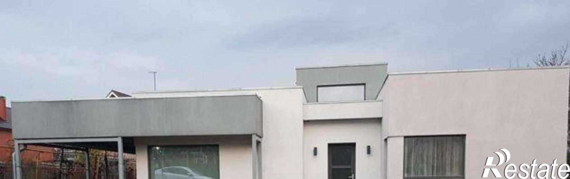 Купить дачу, дом, коттедж за 10 450 000 рублей на Особенная улица, 36