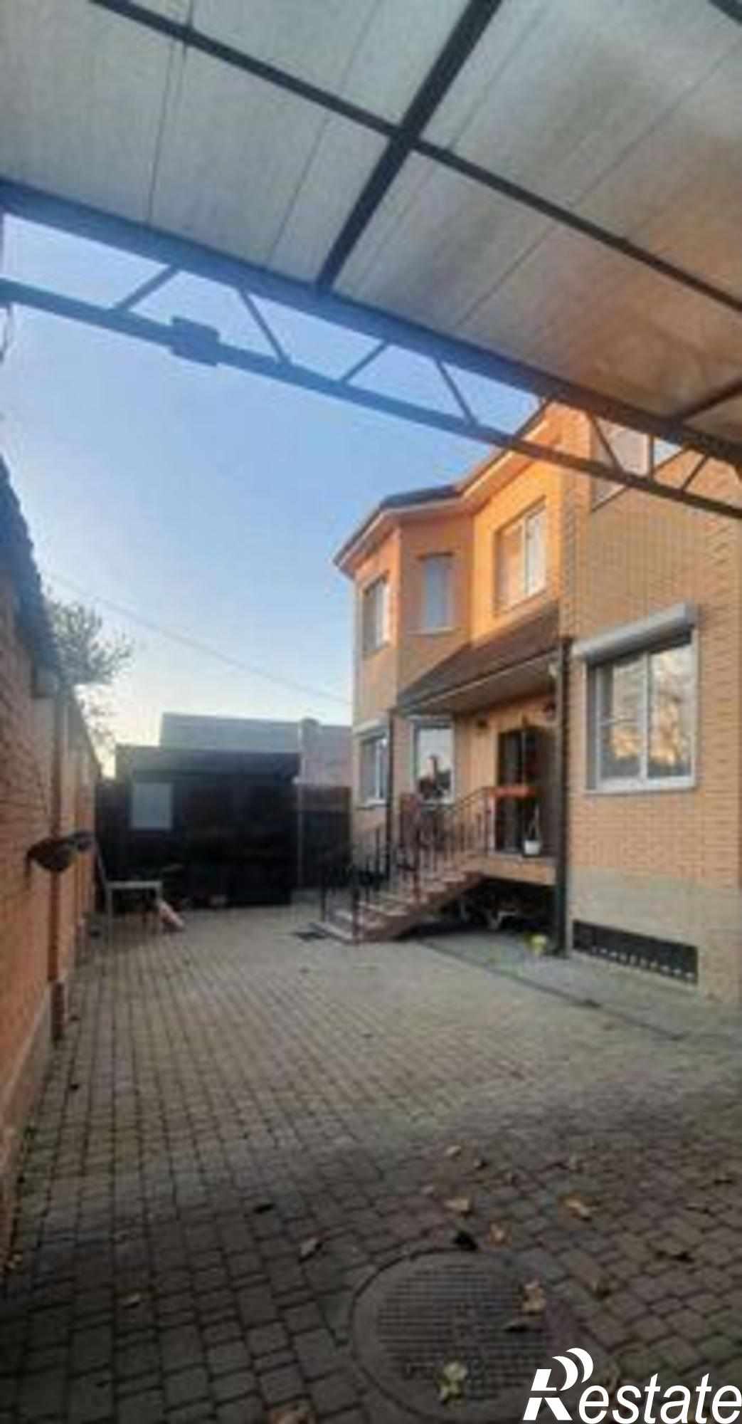 Купить дачу, дом, коттедж за 15 200 000 рублей на Украинская улица, 140