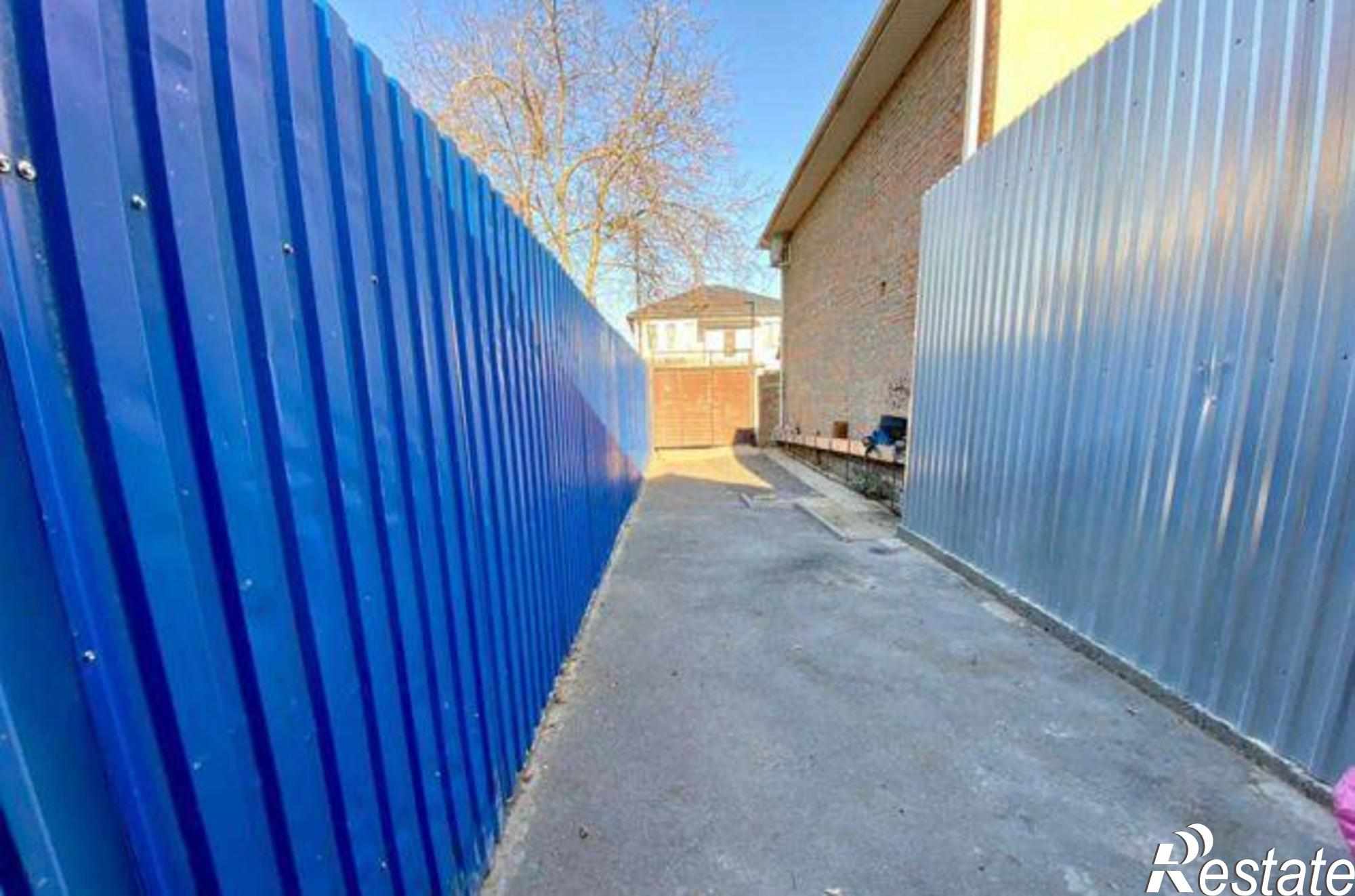 Купить дачу, дом, коттедж за 3 280 000 рублей на Демократическая улица, 4