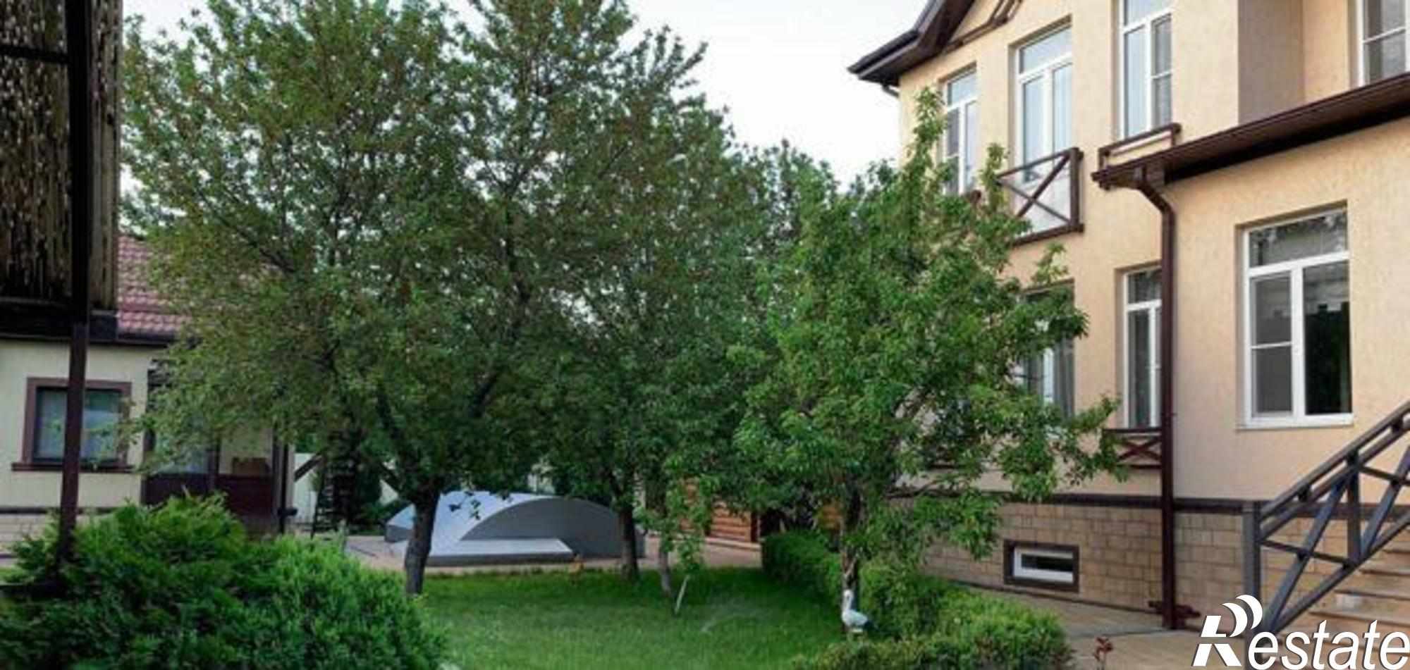 Купить дачу, дом, коттедж за 19 950 000 рублей на Калинина, 81/29