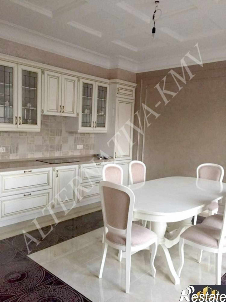 4-комн квартира Шаумяна ул.