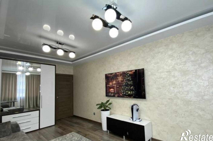 1-комн квартира улица Жмайлова, 4Г