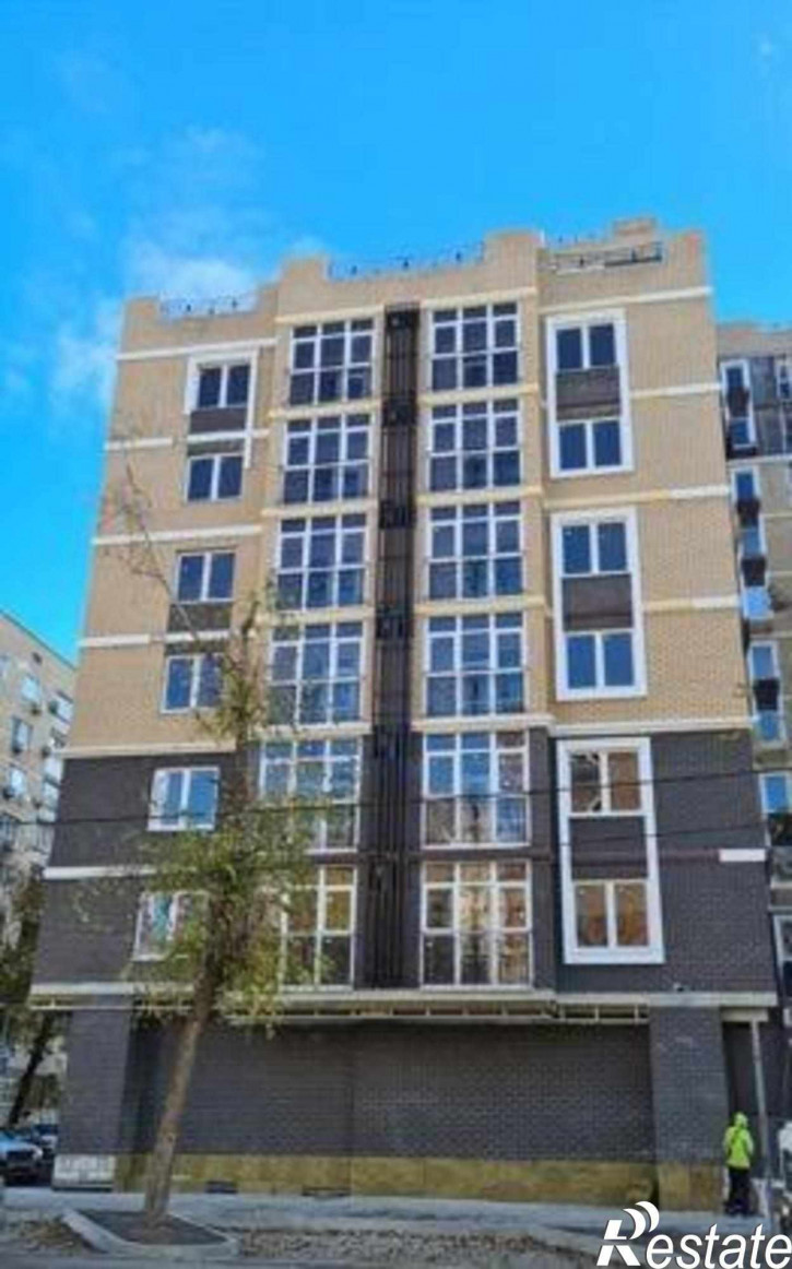 3-комн квартира в новом доме проспект Соколова, 86