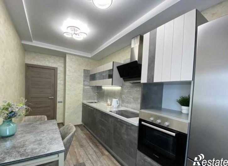 1-комн квартира улица Жмайлова, 4Г