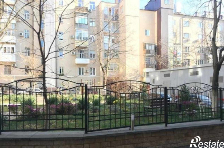 2-комн квартира Театральный проспект, 40