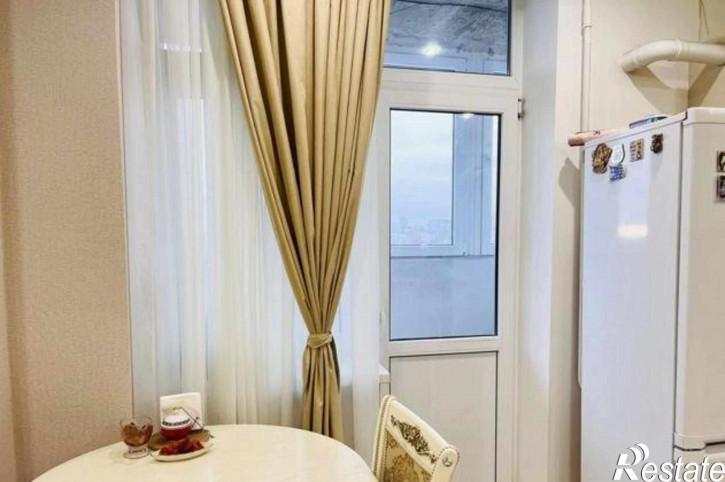 2-комн квартира улица 35-я Линия, 87