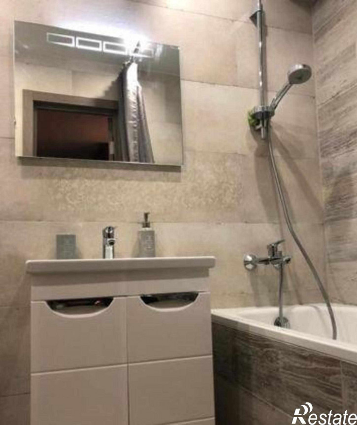 2-комн квартира Кировский проспект, 75