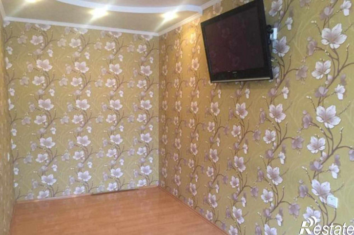 2-комн квартира улица Жмайлова, 27