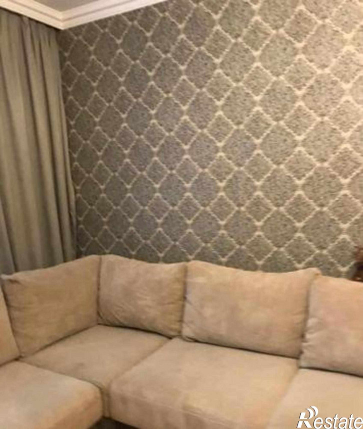 3-комн квартира улица Серафимовича, 74