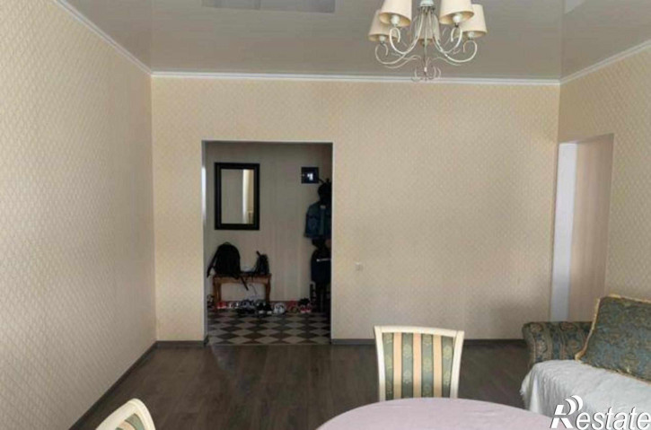 3-комн квартира улица Ерёменко, 94