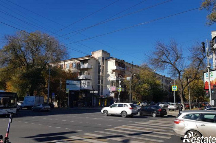 3-комн квартира Ворошиловский проспект, 50