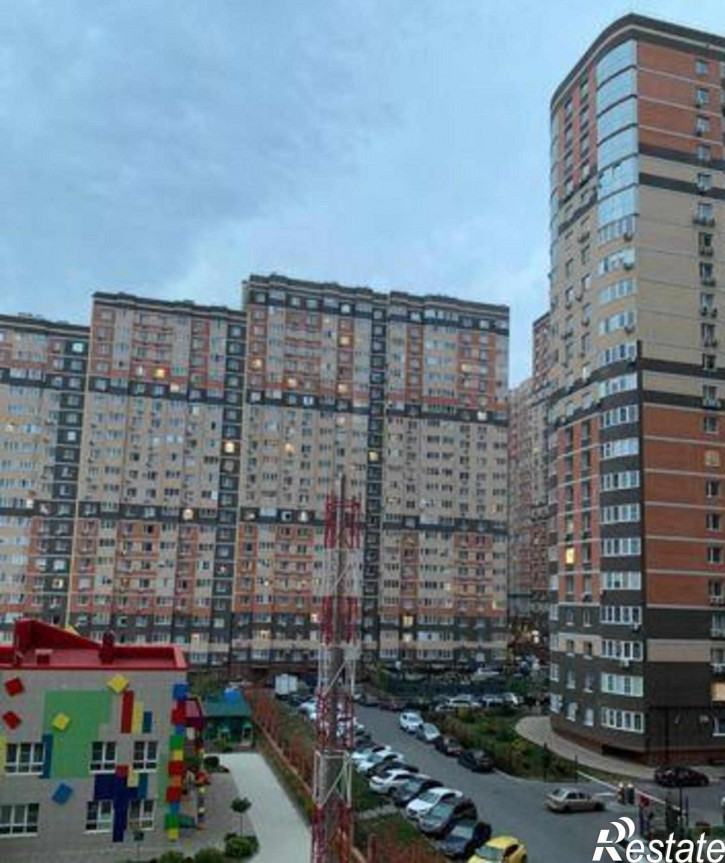 2-комн квартира улица Подвойского, 72