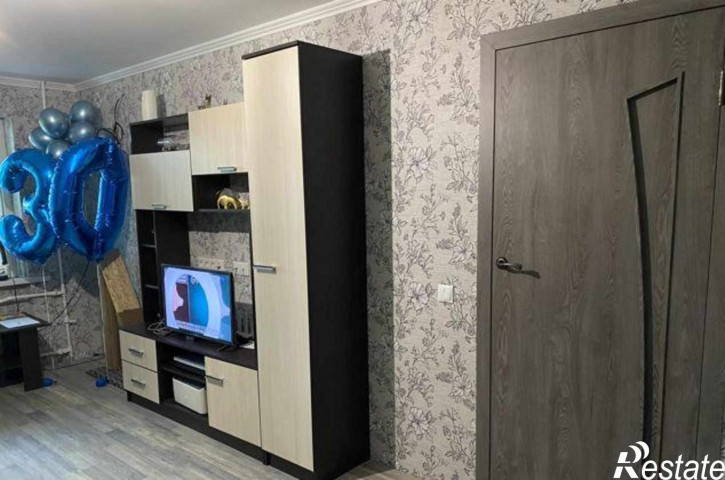 2-комн квартира улица Зорге, 12