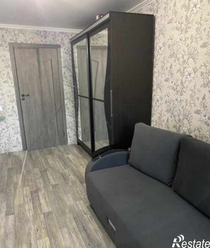 2-комн квартира улица Зорге, 12