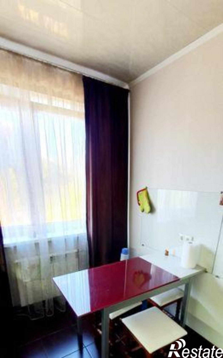3-комн квартира проспект Королёва, 27