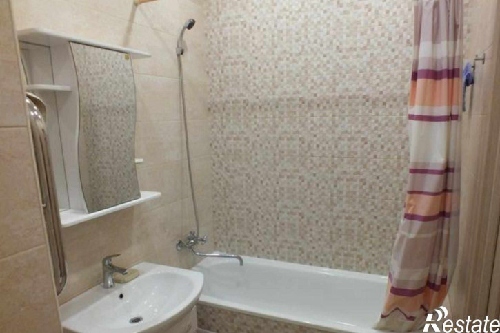2-комн квартира улица Еляна, 66
