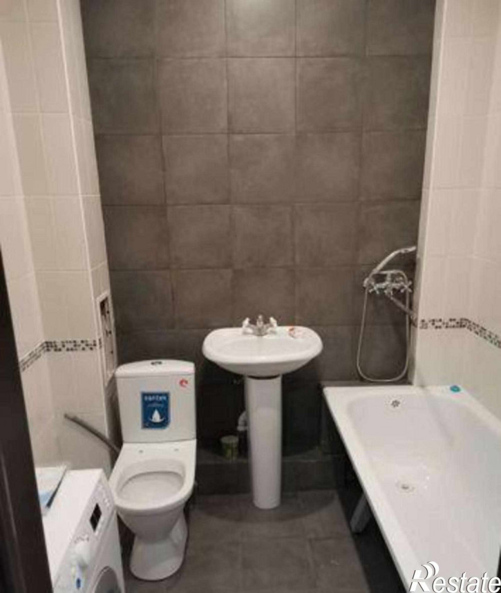 1-комн квартира улица Шаповалова, 1Гс1