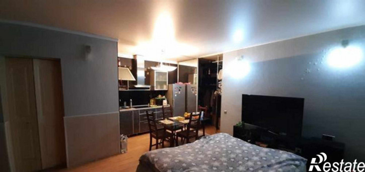 2-комн квартира улица Красных Зорь, 25