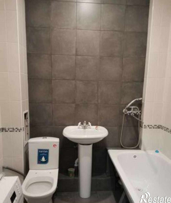 1-комн квартира улица Шаповалова, 1Гс1