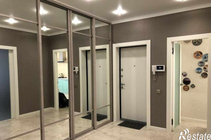 3-комн квартира улица Богданова, 75