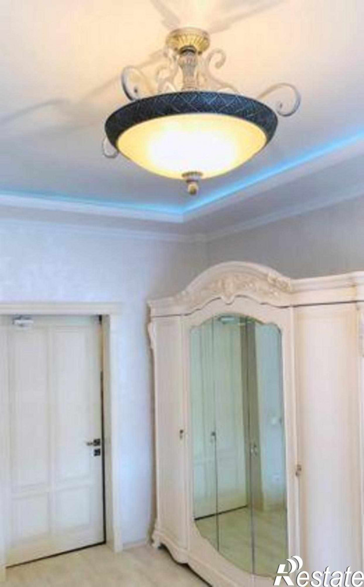 3-комн квартира улица 26 Июня, 20Б