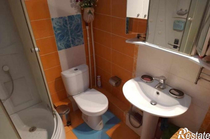 2-комн квартира Днепровский переулок, 108