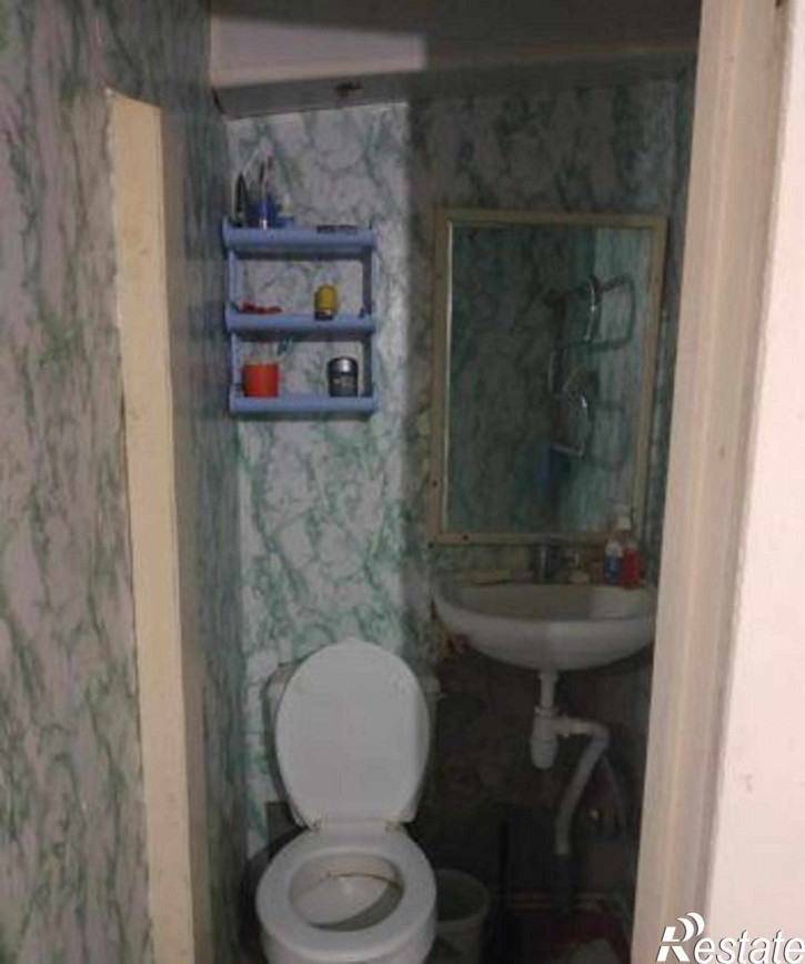 3-комн квартира улица Красных Зорь, 63