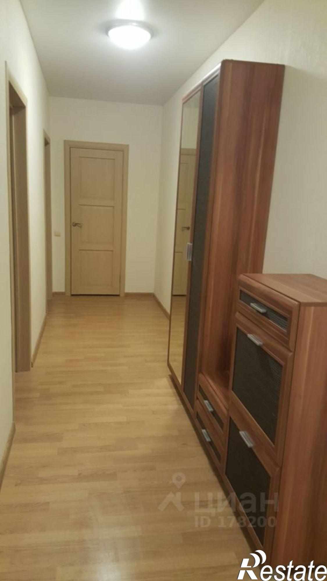 Сдать квартиру за 18 000 рублей на Народный бульвар, 9