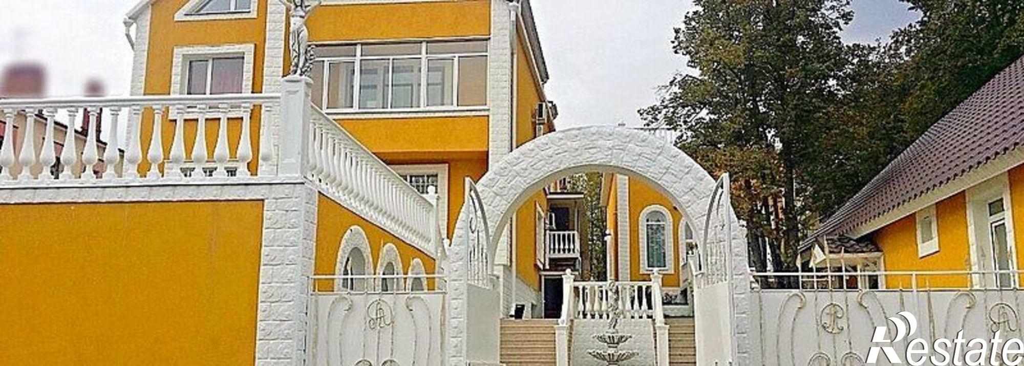 Сдать дачу, дом, коттедж за 30 000 рублей на 3-я Дачная улица, 4