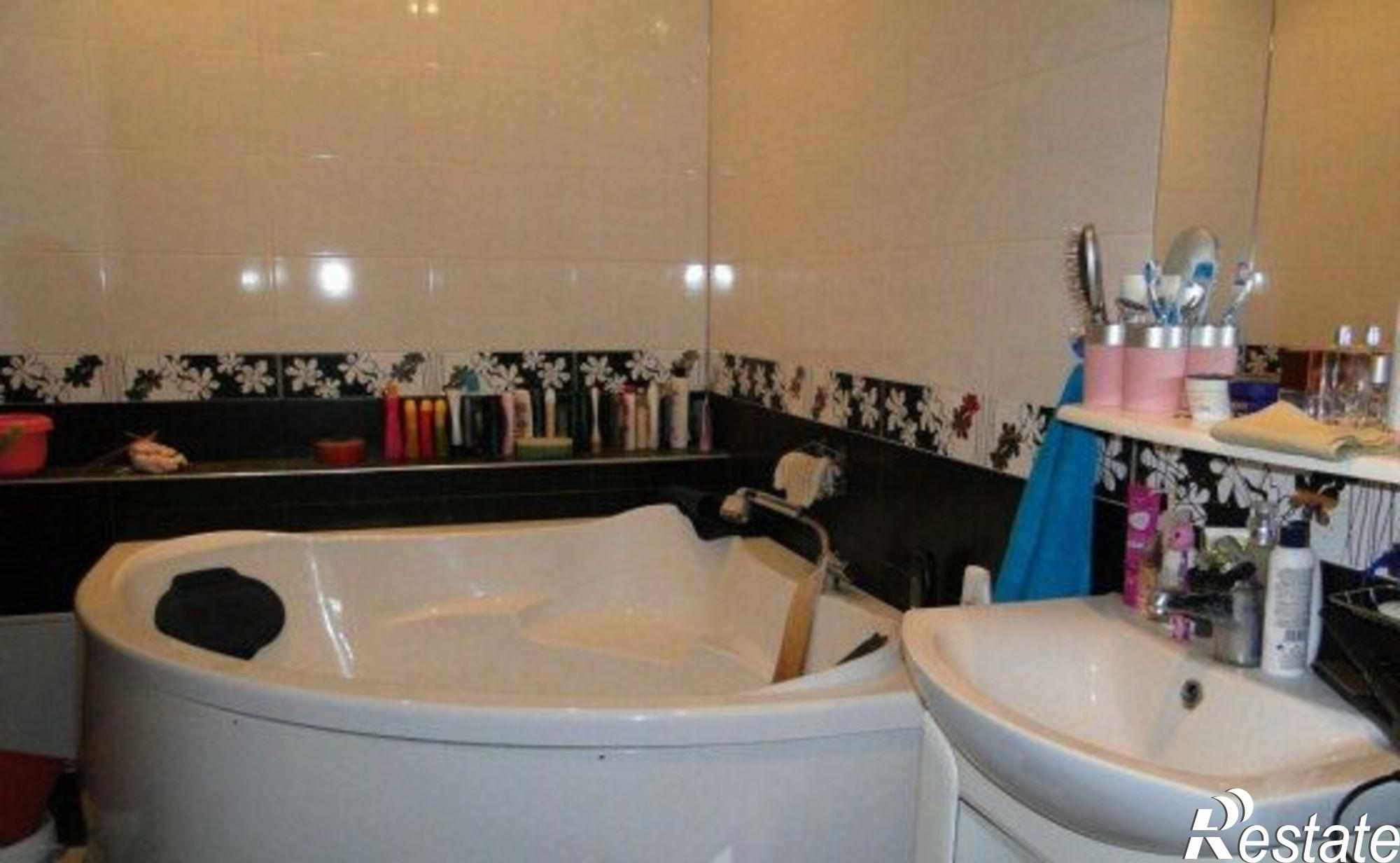 Сдать дачу, дом, коттедж за 8 000 рублей на улица Степана Разина, 1