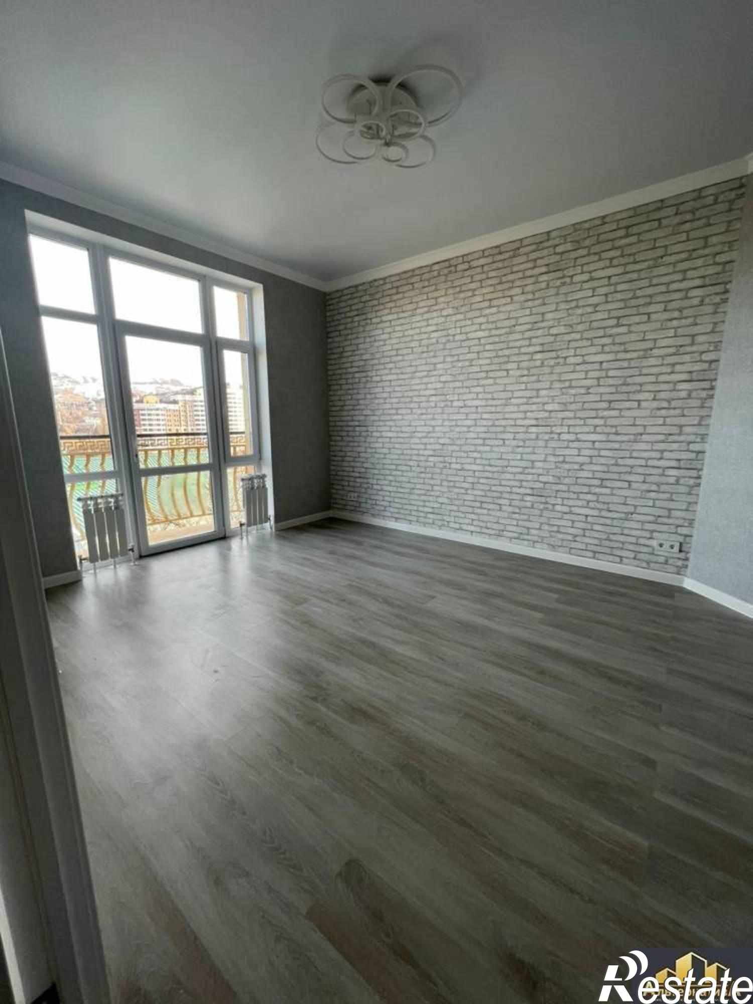 Купить квартиру за 7 800 000 рублей на Жмакина ул.