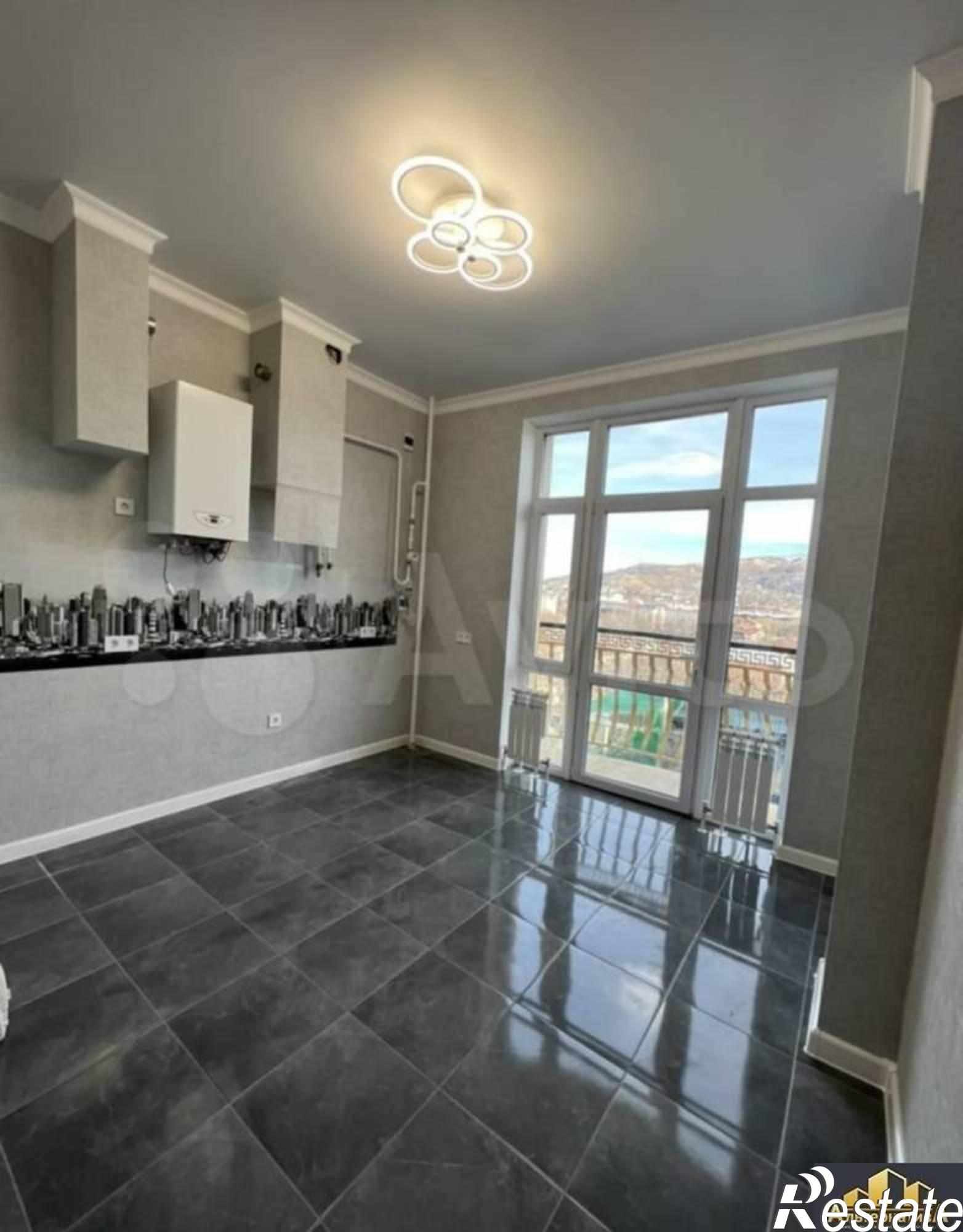 Купить квартиру за 7 800 000 рублей на Жмакина ул.