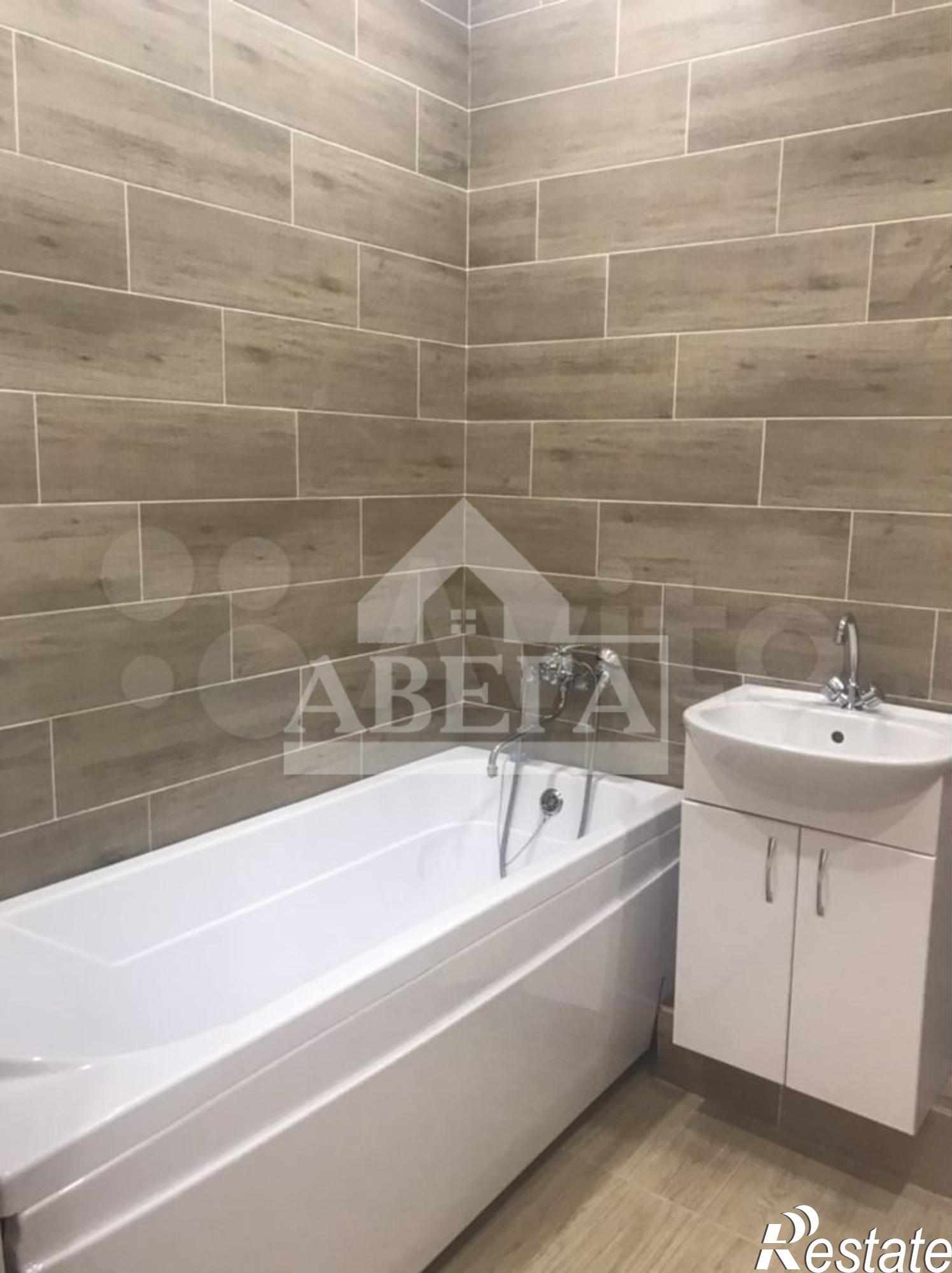 Купить квартиру за 4 536 000 рублей на улица Юркина, 10