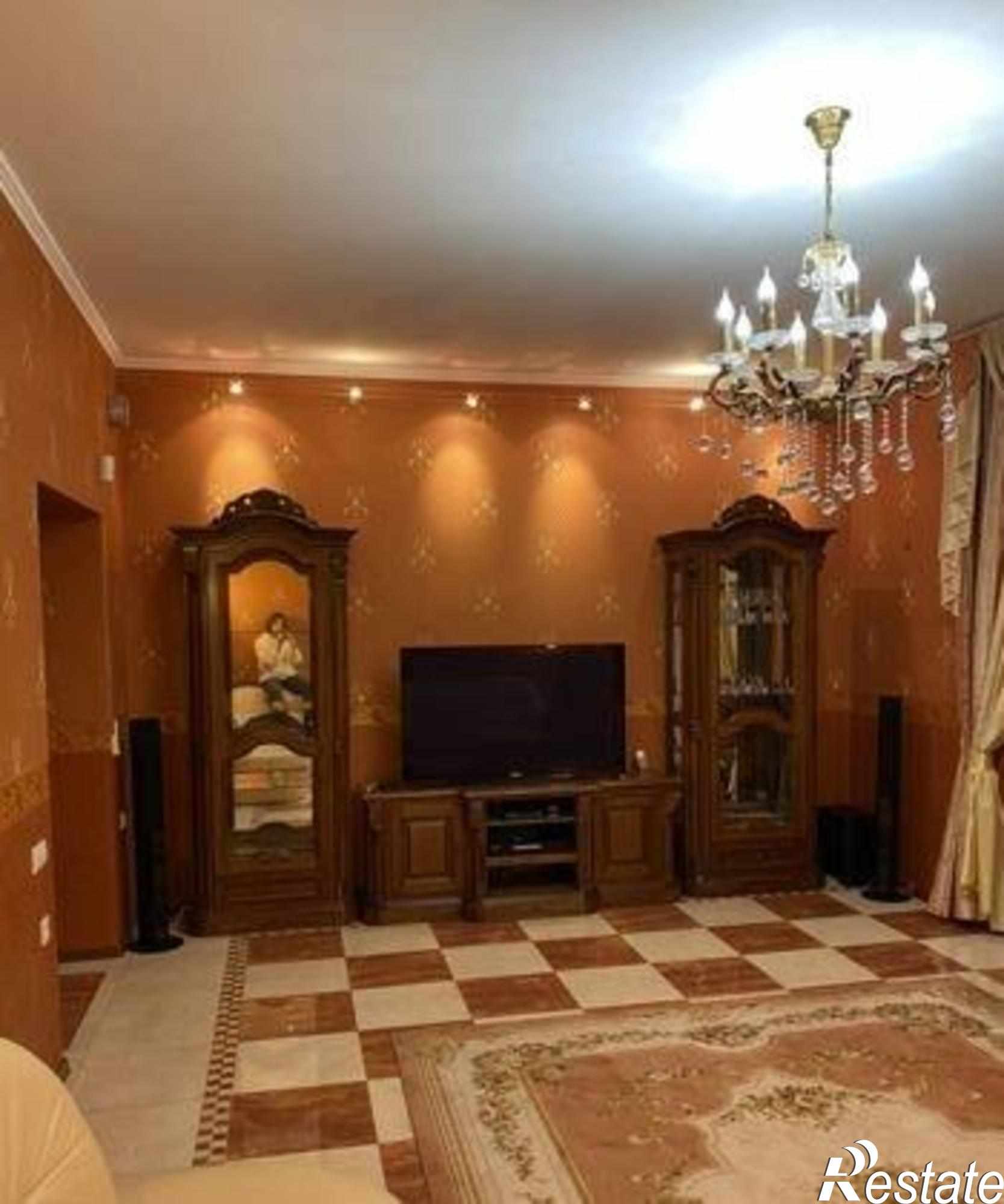 Купить квартиру за 9 750 000 рублей на Халтуринский переулок, 94