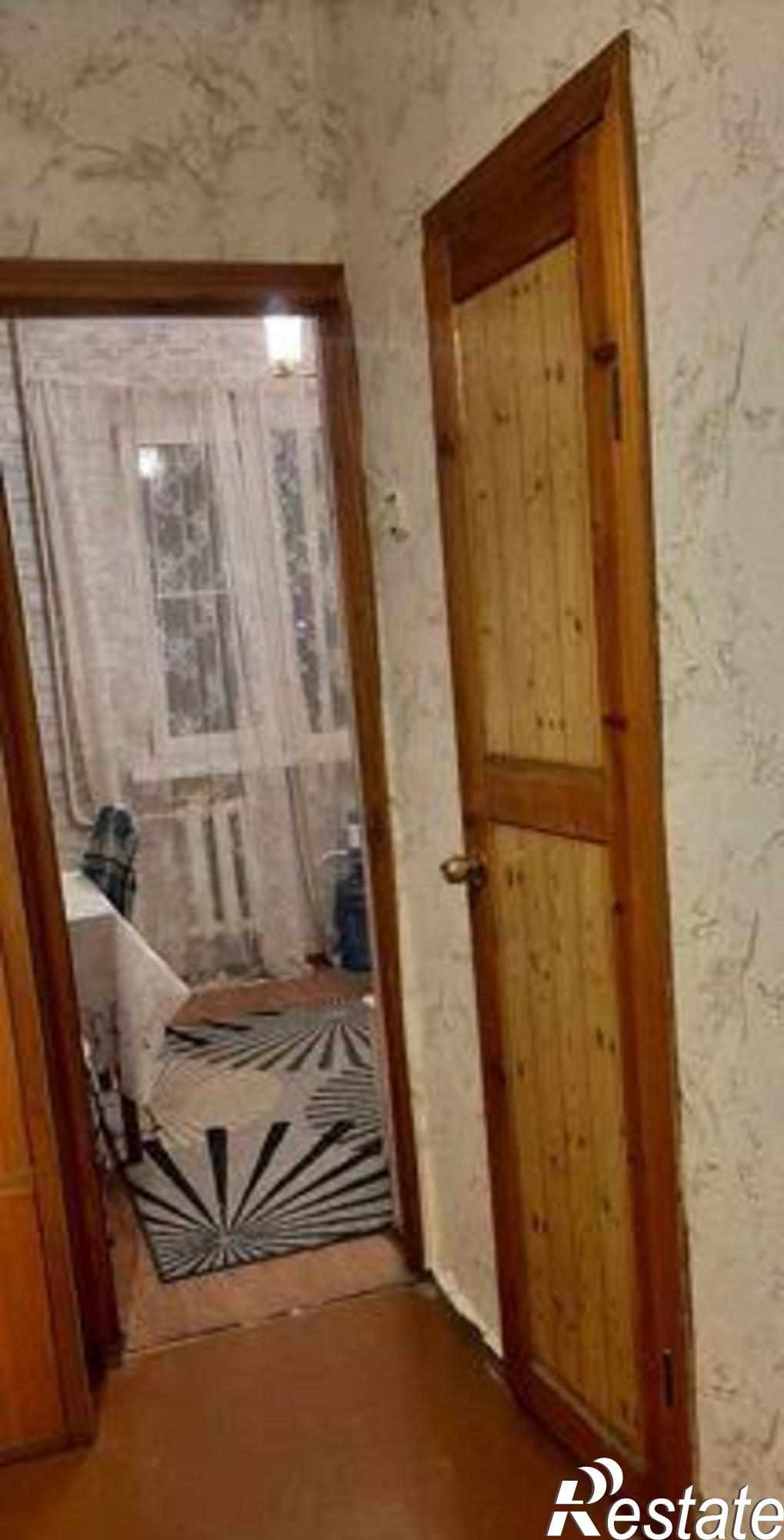 Купить квартиру за 2 400 000 рублей на Вятская улица, 73