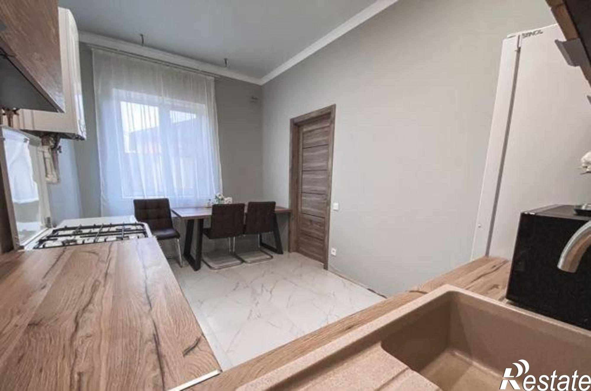 Купить дачу, дом, коттедж за 9 220 000 рублей на Калинина, 10