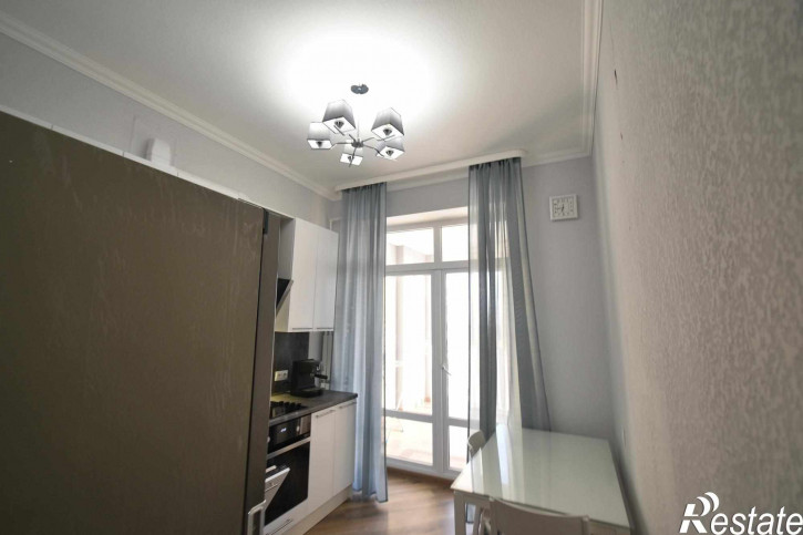 2-комн квартира Блюхера ул, 3/8