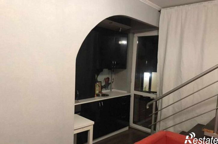 2-комн квартира Педагогический переулок, 6