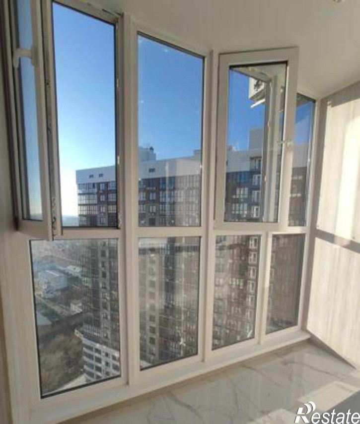 3-комн квартира улица Шеболдаева, 95с2