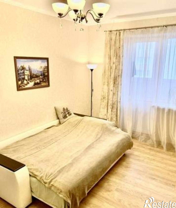 1-комн квартира улица Жмайлова, 4/2