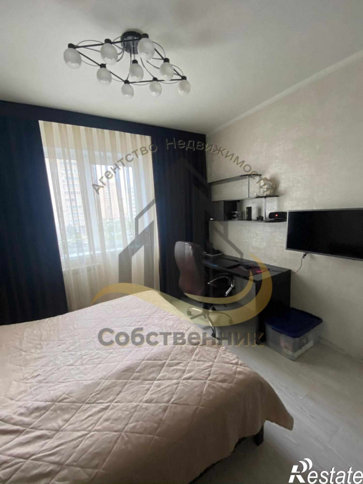 4-комн квартира Степной мкр, 8