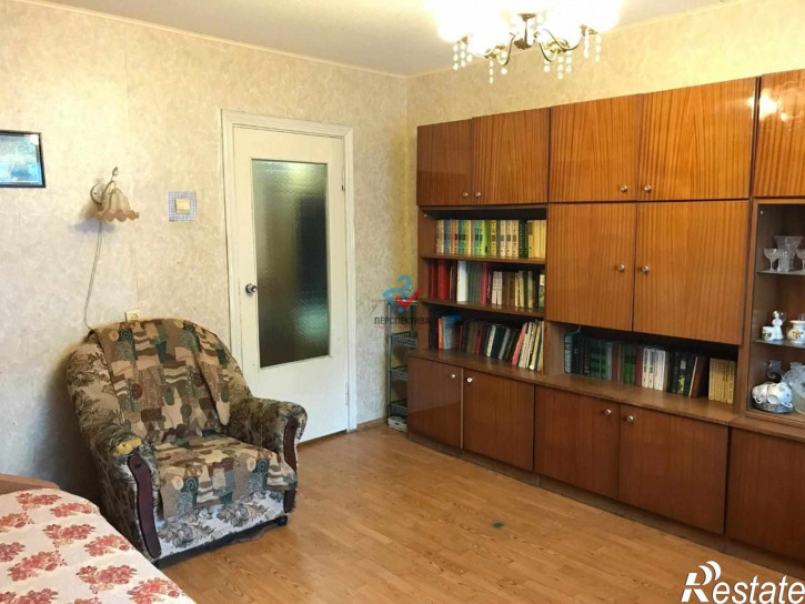 4-комн квартира улица Кижеватова, 27А