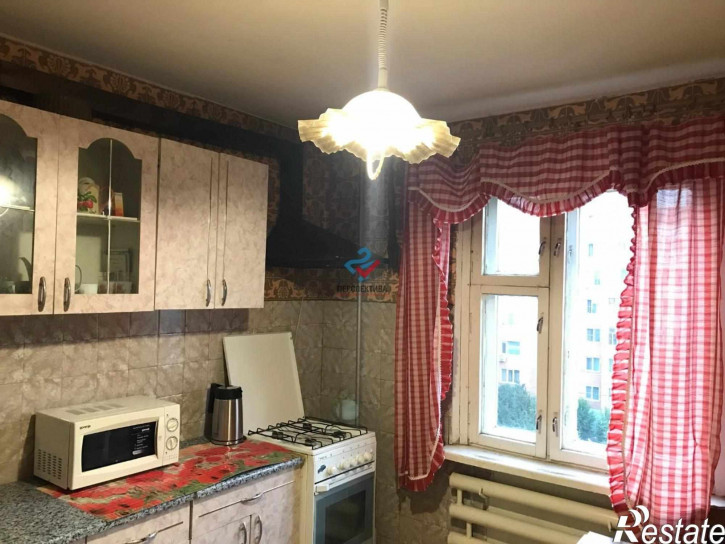 4-комн квартира улица Кижеватова, 27А