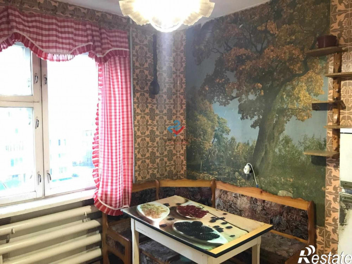 4-комн квартира улица Кижеватова, 27А